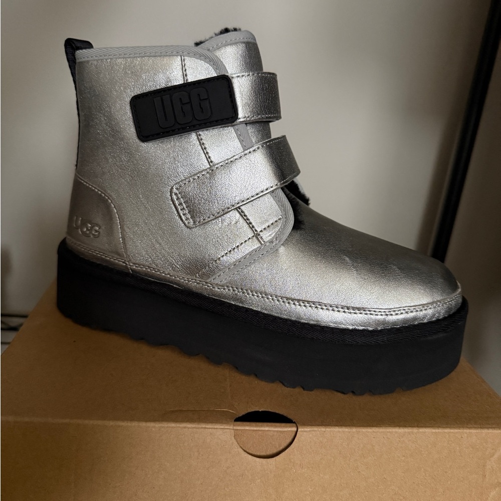 UGG Metallic Silver Platform Boots - Picture 3 of 4